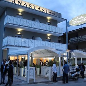 Anastasi Hotel E Residence